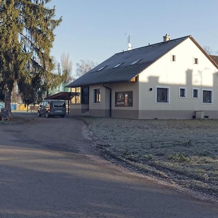 Penzion&Pizzerie U Massima Vyskov Luaran gambar