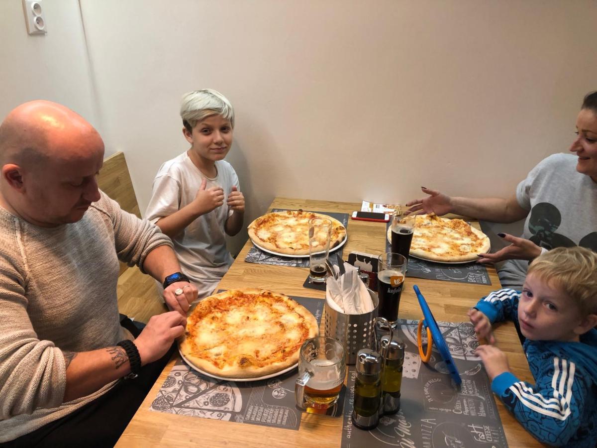 Penzion&Pizzerie U Massima Vyskov Luaran gambar
